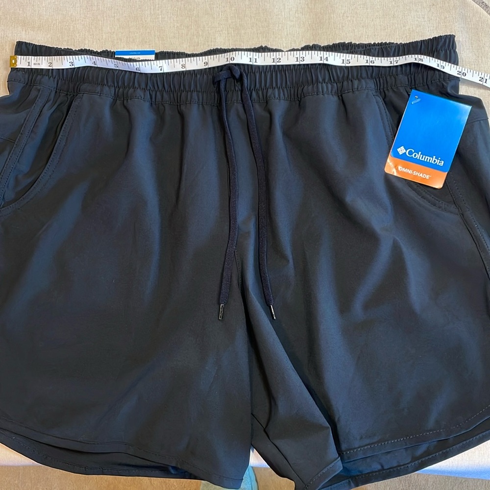 Ladies Columbia shorts